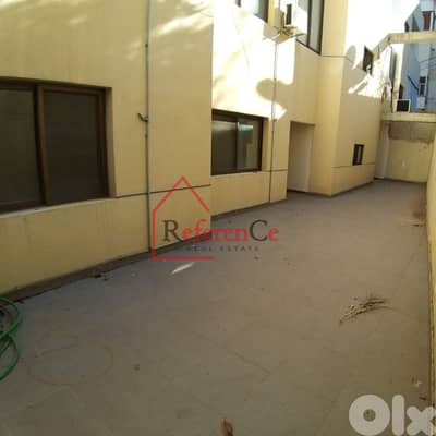 Apartment with terrace in Louaizeh شقة مع تراس في اللويزة