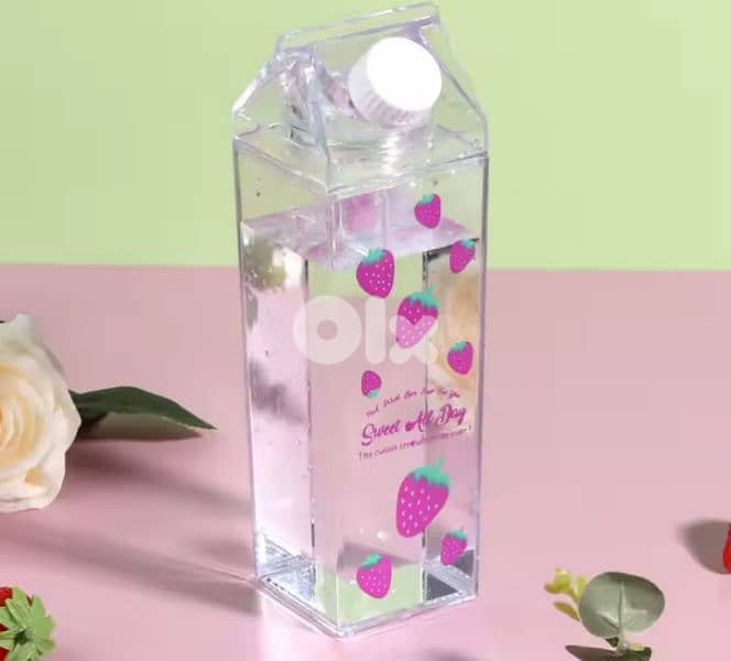 transparent Plexi milk bottle 1