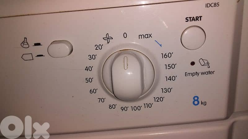 Indesit Condenser dryer 8kg 1