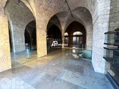 2 Floors - 220 Sqm - Shop For Rent in Downtown