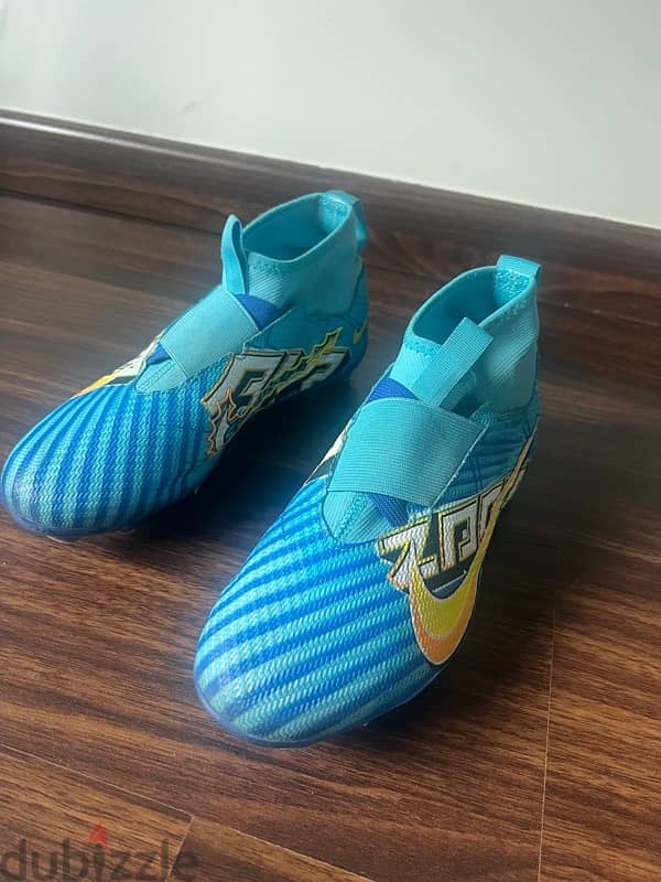 football Nike shoes original 3