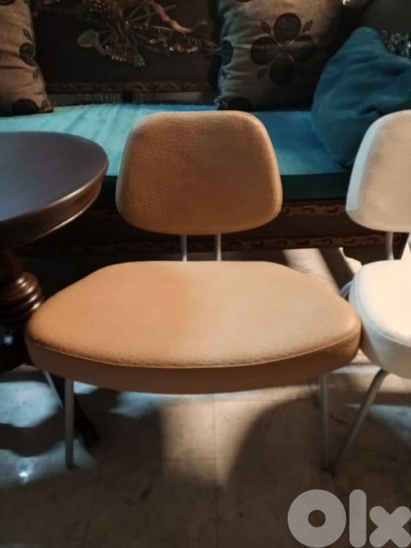 2 synthetic leather lounge chairs 2
