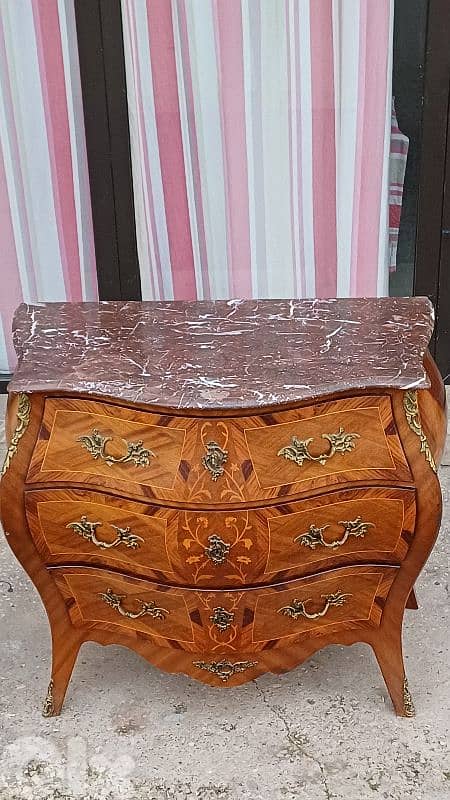 antique 8