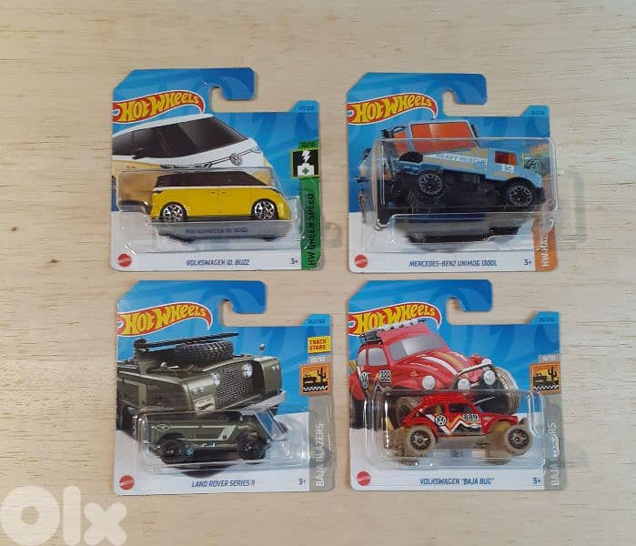 Hot Wheels diecast car model 1;64 4
