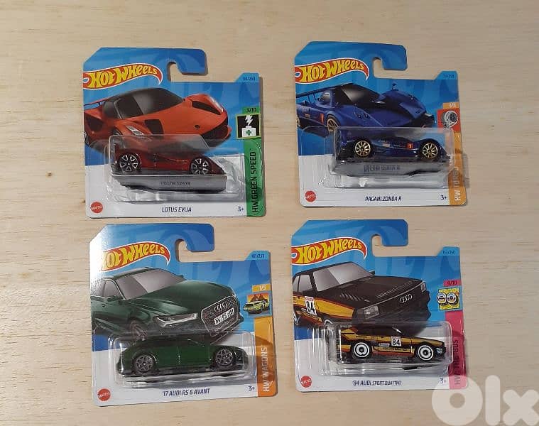 Hot Wheels diecast car model 1;64 6