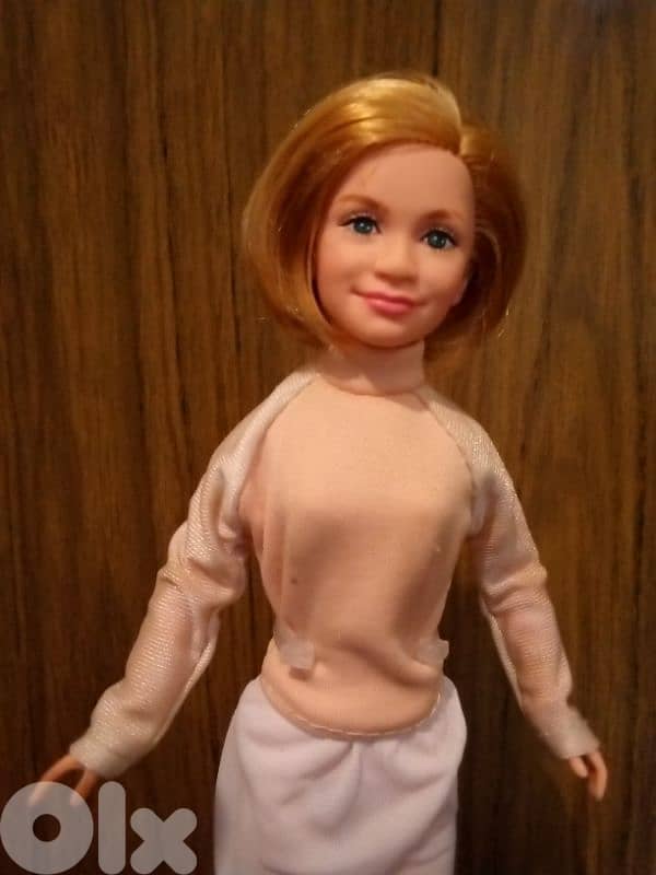 ASHLEY -OLSEN TWINS Mattel RARE As new doll year 1987 wearing=25$ 1