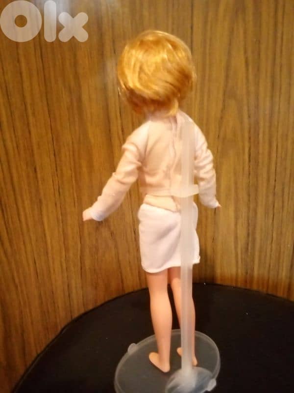 ASHLEY -OLSEN TWINS Mattel RARE As new doll year 1987 wearing=25$ 2