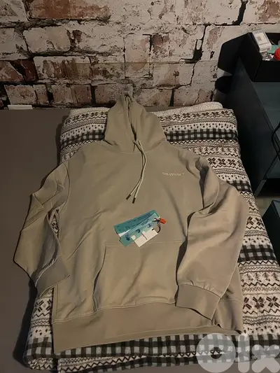 Original Off-White hoodie from Farfetch