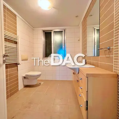 Prime Location 320 sqm Office for Rent in Jal al Dib – مكتب للايجار