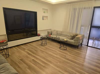 SPACIOUS APARTMENT IN VERDUN PRIME (220SQ) 3 BEDROOMS , (BT-1040)