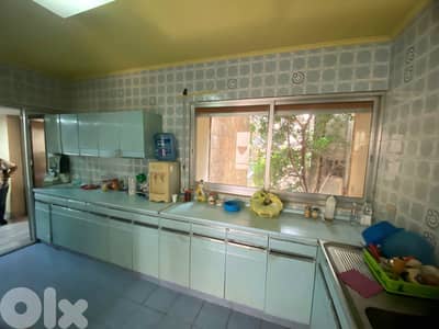 Apartment for sale in Furn El Hayek