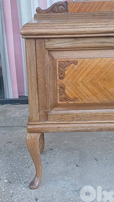 antique 6
