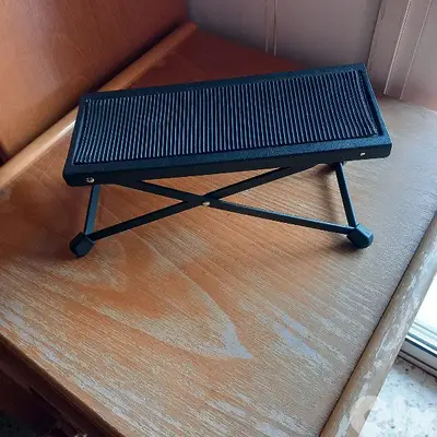 " Stagg " Foot Stool for Guitar & Oud