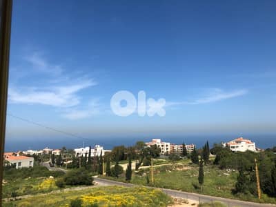 fully renovated apartment with sea view in Dohet l hoss