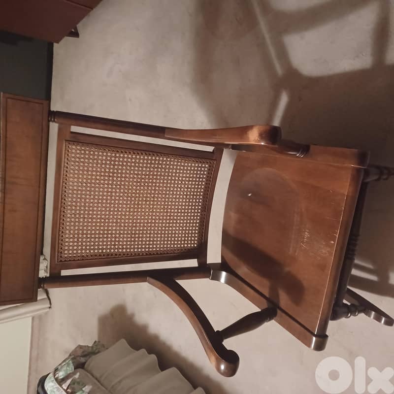 Wooden Rocking Chair 0
