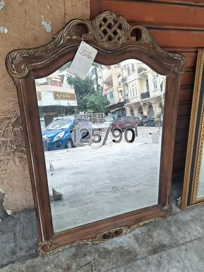 مراية خشب مميزة ايطالية بسعر مغري