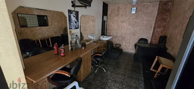 محل حلاق رجالي مجهز بالكامل ذوق مصبح للايجار 250$