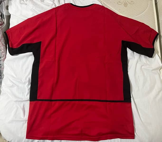 Manchester United 2003 Home Nike kit 4