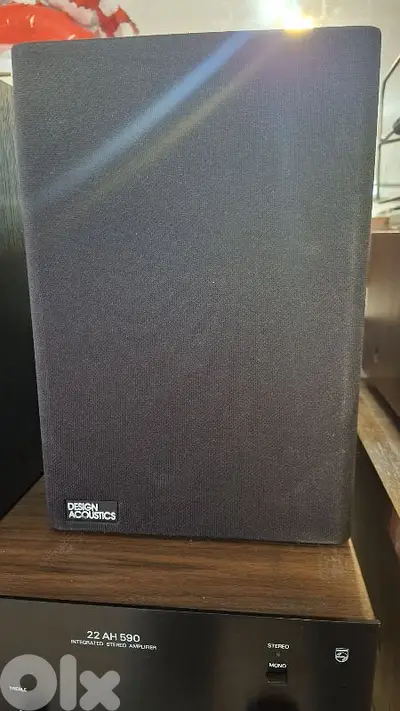 Vintage Design Acoustics Speaker.