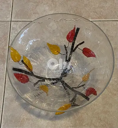 Glass bowl on metal stand