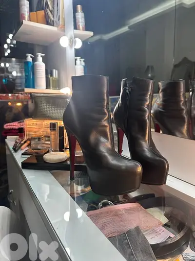 Boots for sale christian italy 37 louboutin Boots for sale christian italy 37 louboutin