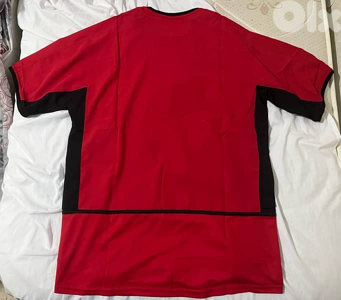 Manchester United 02/03 home nike kit 1