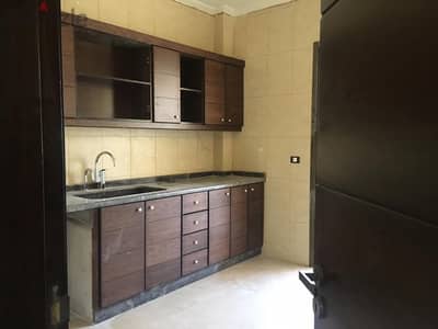 Apartment for rent in Adma