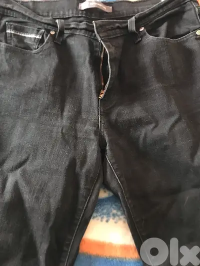 black levis jean L