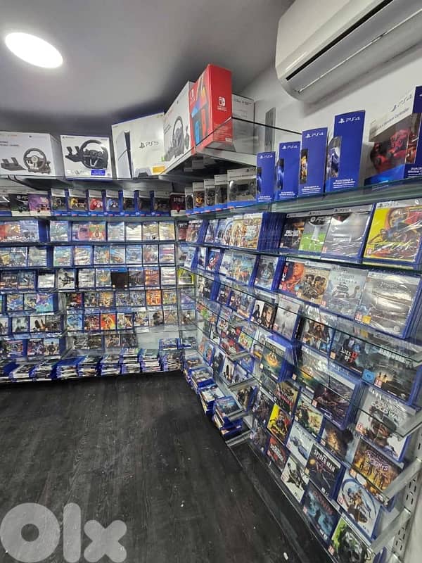 ps4 and ps5 games or console or accessories 3