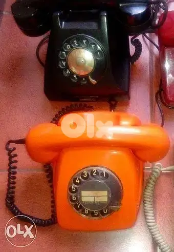 vintage rotary phones starting 25$ ask for model price