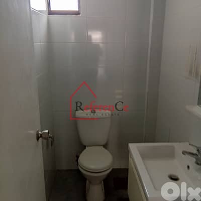 Office for rent in Office for rent in مكتب للايجار في حرش تابت