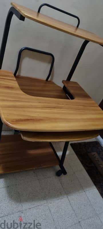 computer table / desk 0