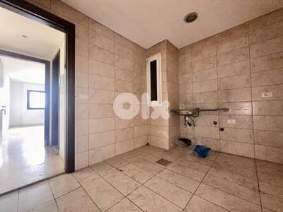 Office For Sale In Jnah مكتب للبيع في الجناح