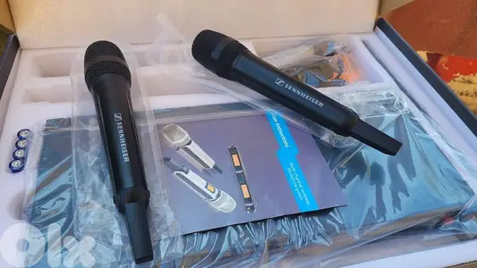 Sennheiser SKM9000 Wireless Microphone Double
