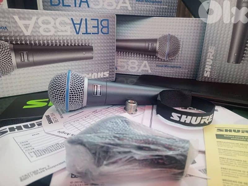 Shure Beta 58 - Wire Microphone 0