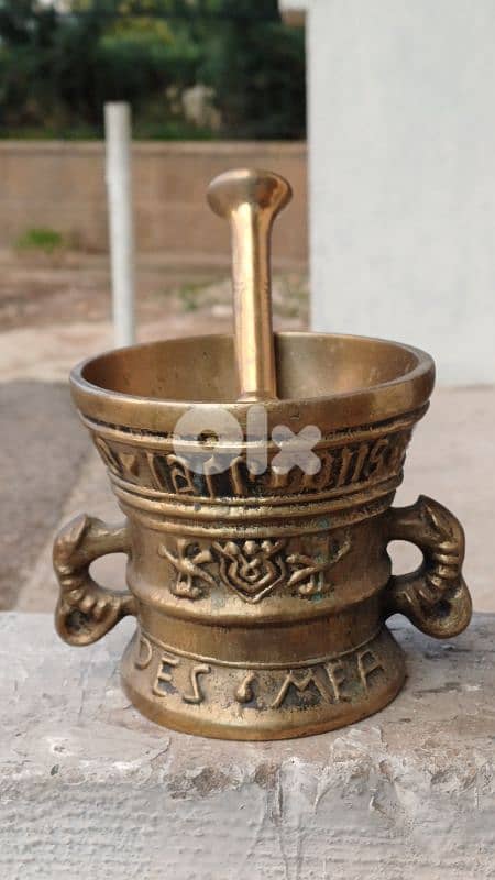 antique 0