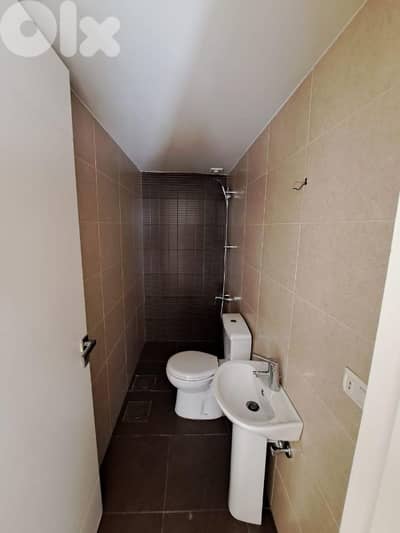 Apartment for sale in botchay شقة للبيع في بطشاي