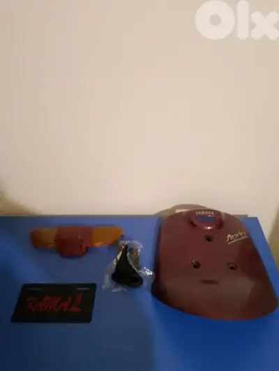 قطع موتسيكل أبريو للبيع عدد 4 مستعملين نضيف كلن السعر 25$