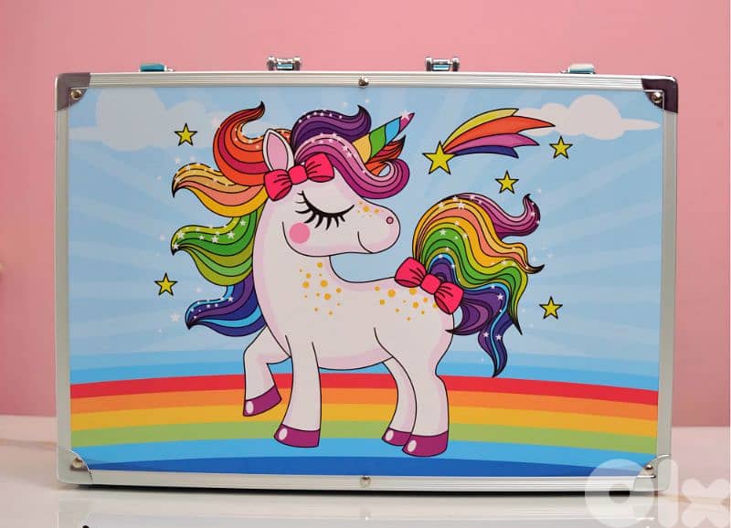 Back to School200-Piece Drawing and Coloring Art Set only 15$ 2