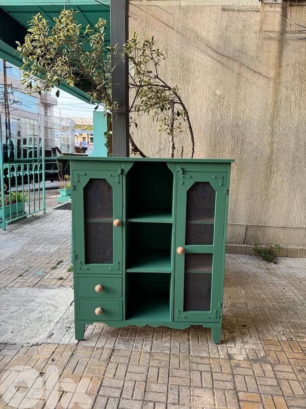 cabinet 0