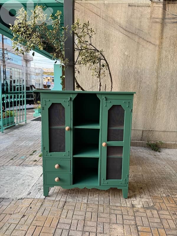cabinet, bookshelf 0