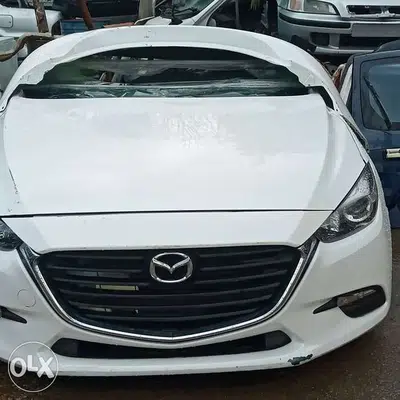 Mazda 3 model 2017 keta3 fatet