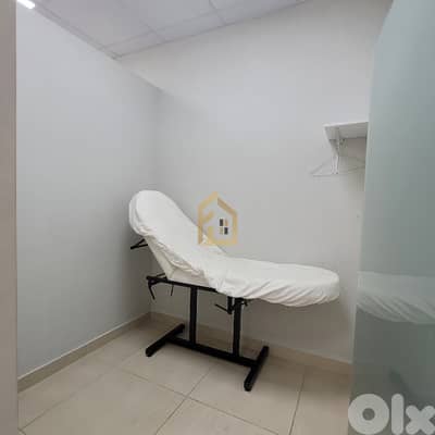 Beauty Lounge for rent in Badaro MK19 صالون تجميل للإيجار في بدارو