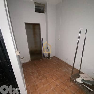 Shop for sale in Hamra HN36 محل للبيع في الحمرا