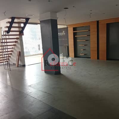 Fitness studio for rent in Horsh tabet نادي رياضي للإيجار في حرش تابت