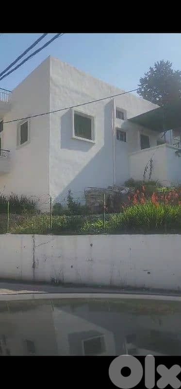 land for sale in cornet hamra أرض للبيع في قرنة الحمرا