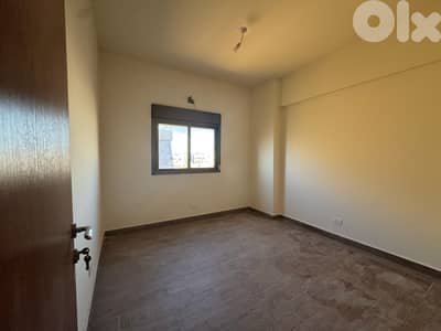 GMC103R - Apartment for sale in baouchriyeh - شقة للبيع في بوشريه