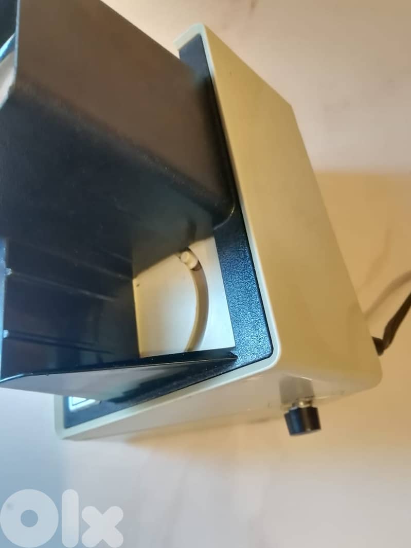 Argus 693 electromatic slides viewer with 20 slides of old Lebanon 3