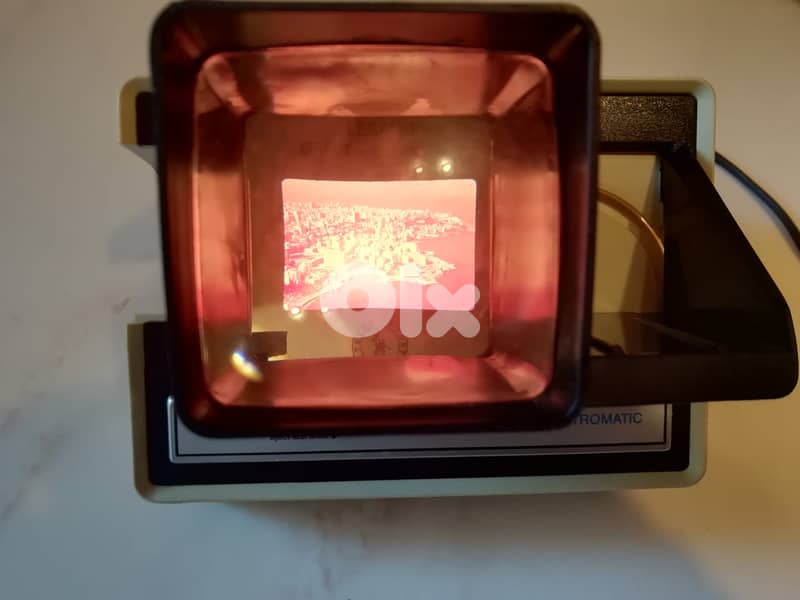 Argus 693 electromatic slides viewer with 20 slides of old Lebanon 4