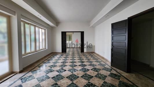 Office for Rent in Achrafieh مكتب للإيجار في الأشرفية